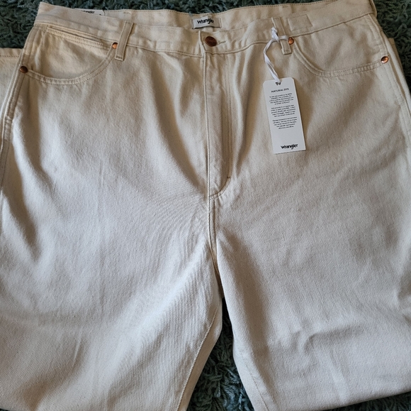 Wrangler Earthwash - Picture 2 of 5